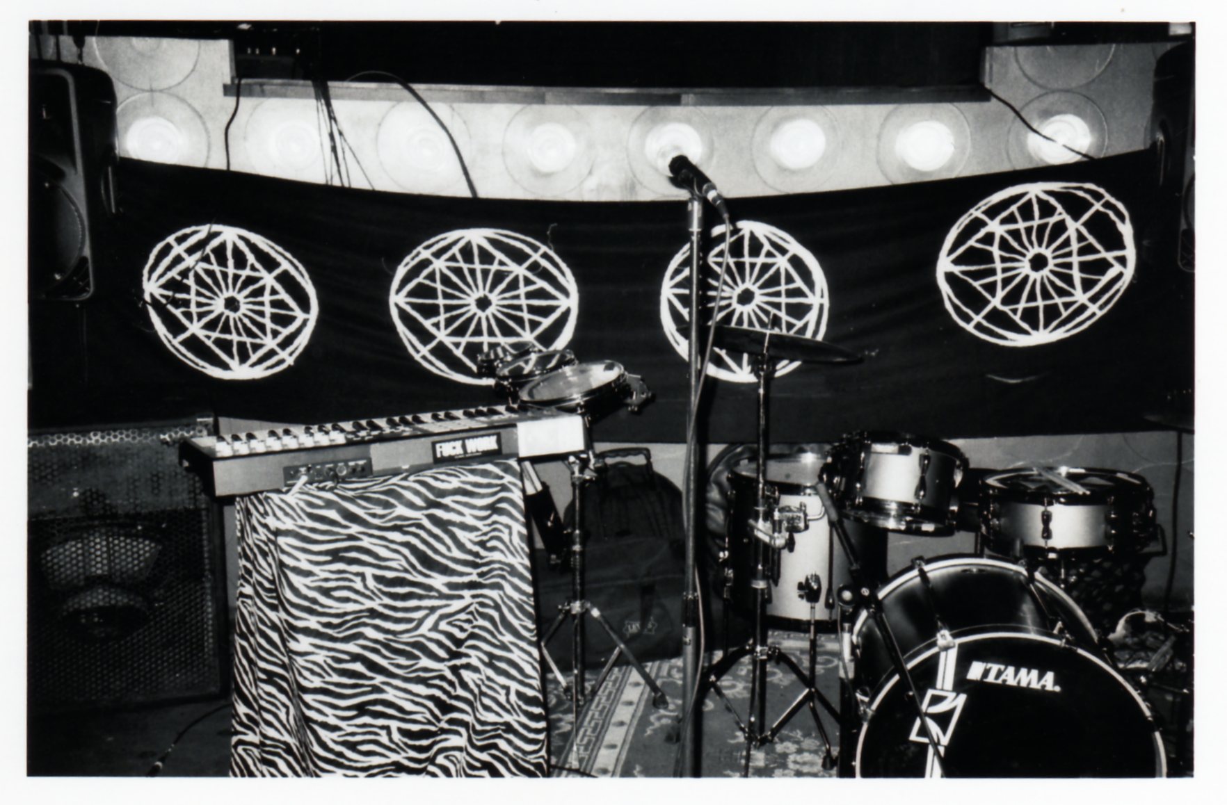 Cubic Zirconia tour photo 5
